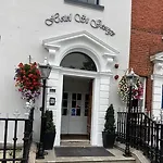 St George By Nina Hotel 3*