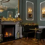 St George By Nina Hotel 3*