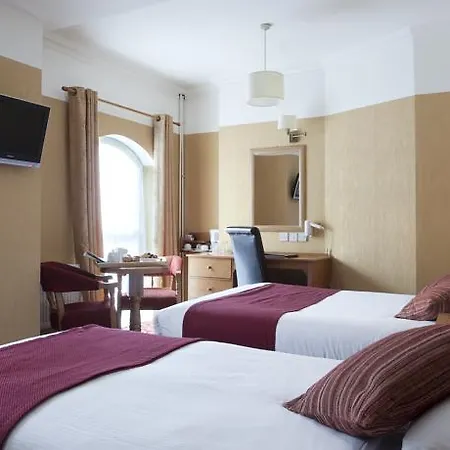 St George By Nina 3* Dublin
