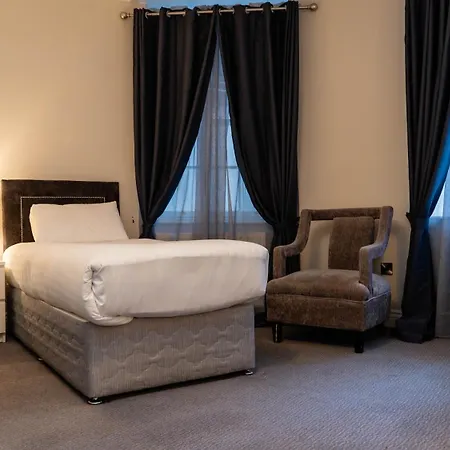 Hotel St George By Nina 3*