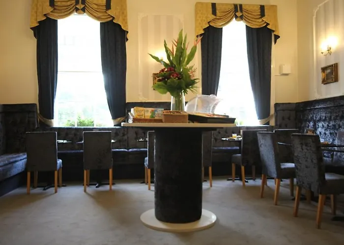 St George By Nina Hotel 3*