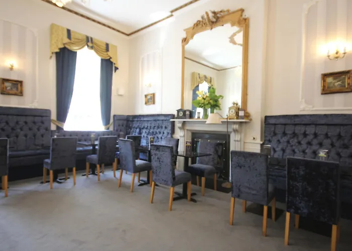 Hotel St George By Nina 3*