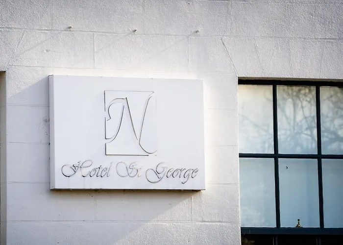 St George By Nina 3* Dublin