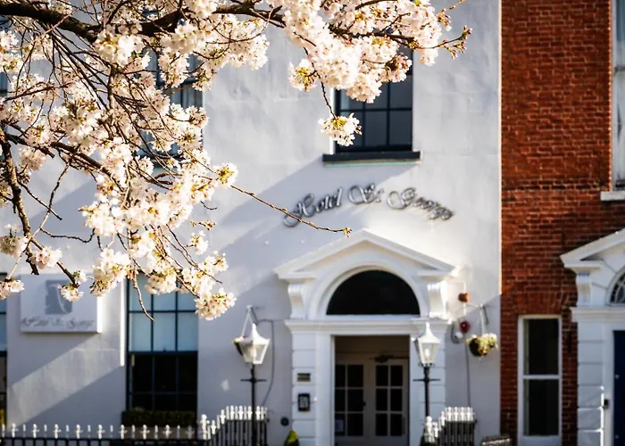 Hotel St George By Nina