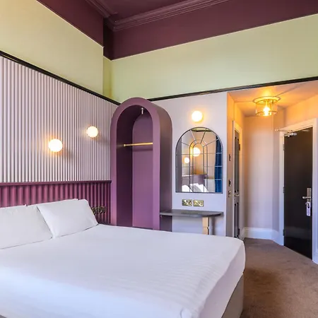 St George By Nina Dublin