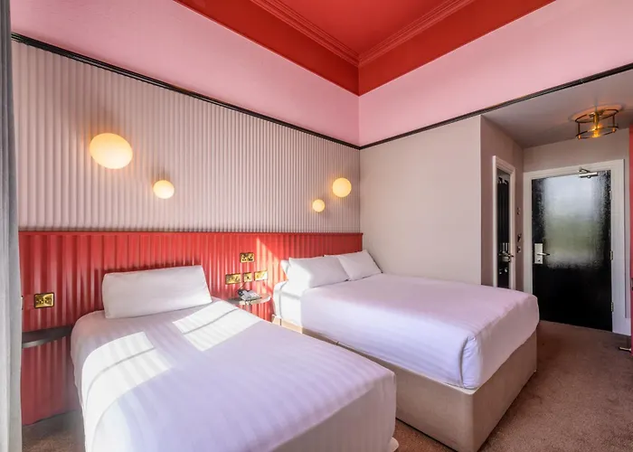 St George By Nina 3* Dublin
